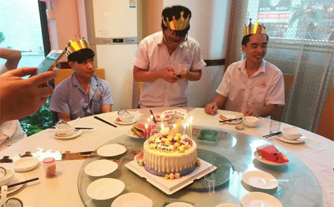AK（中国）一站式服务平台激光九月生日会